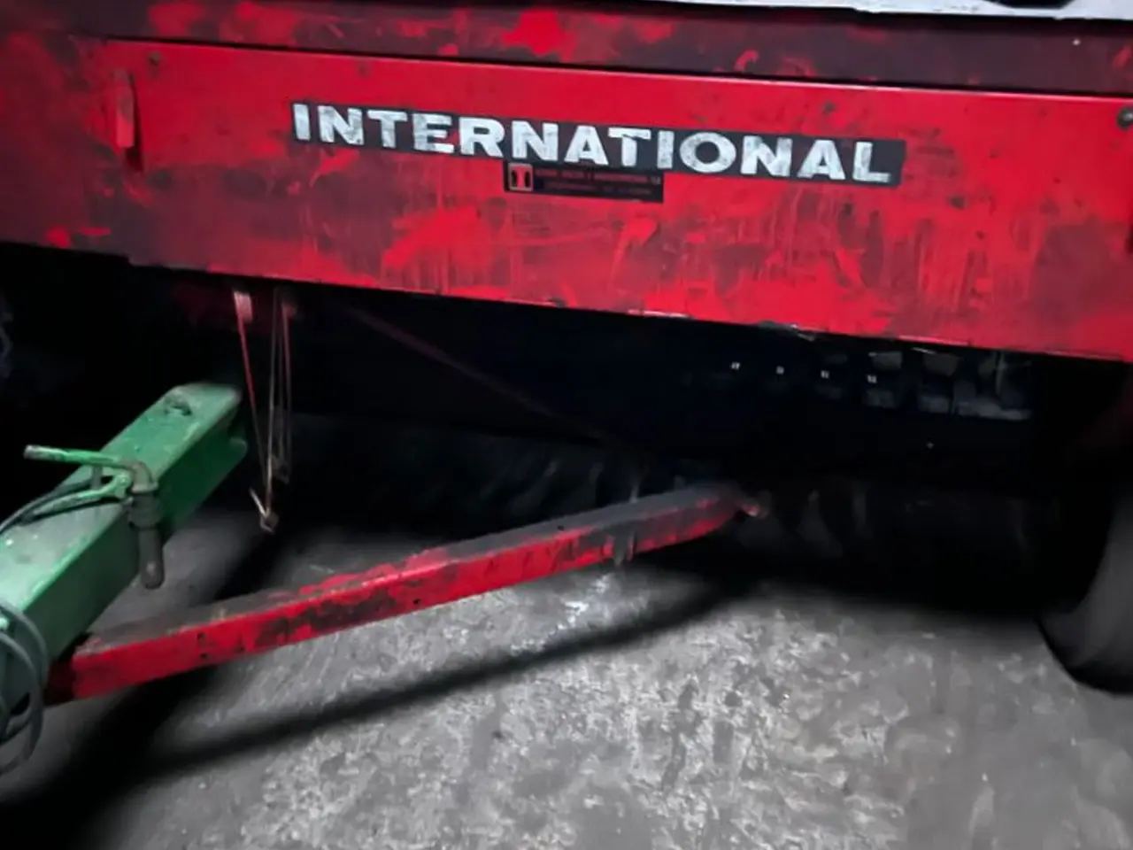 Billede 4 - International IH Halmpresser