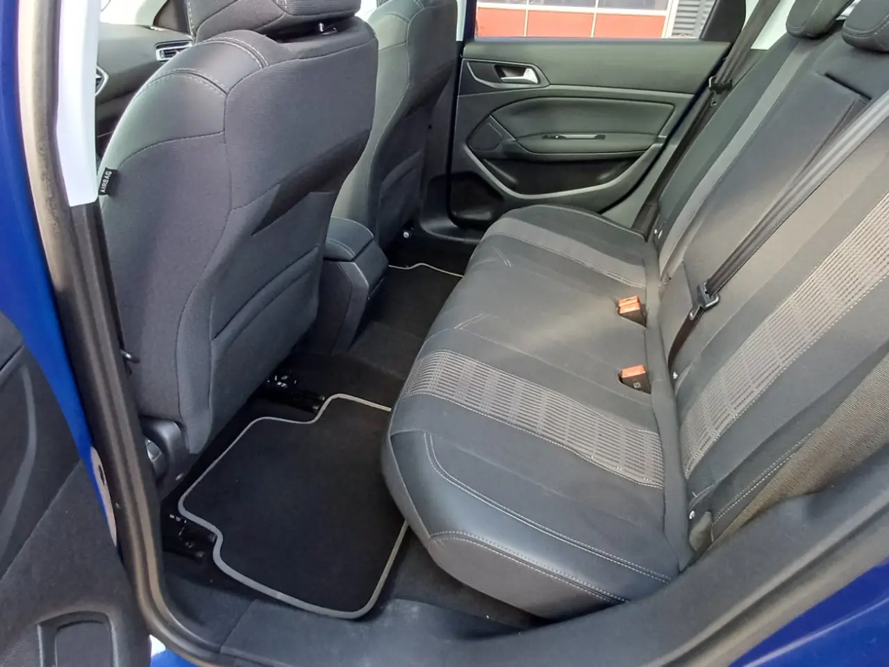 Billede 17 - Peugeot 308 1,2 e-THP 130 Allure Sky SW