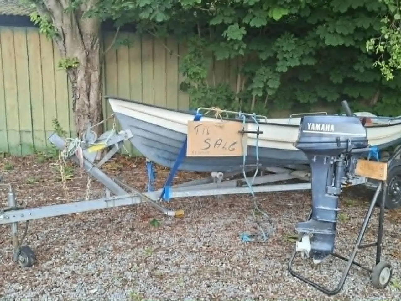 Billede 1 - Jolle med trailer og motor