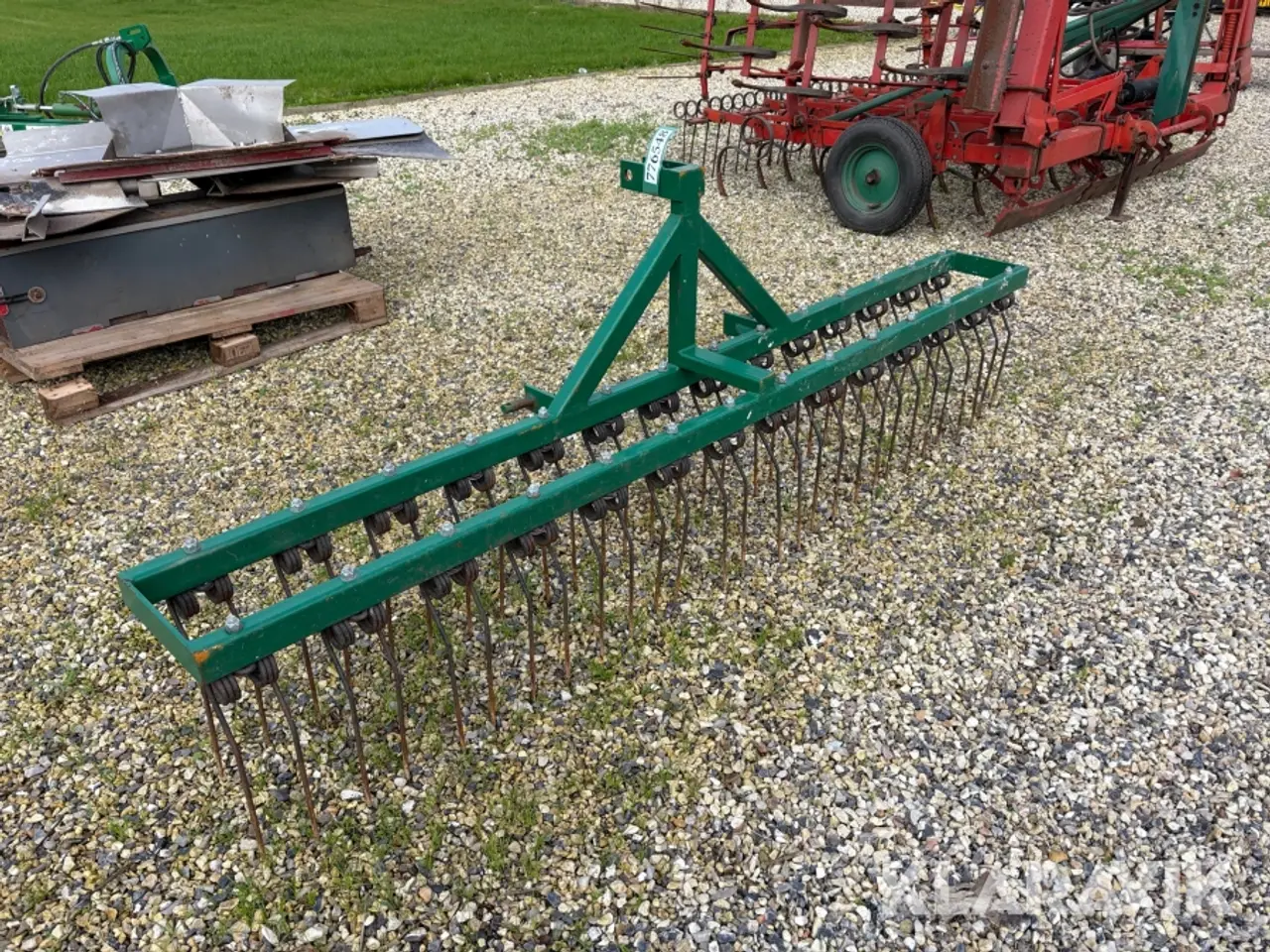 Billede 1 - Gårdspladsrive