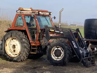 Fiat 100-90 DT med frontlæsser