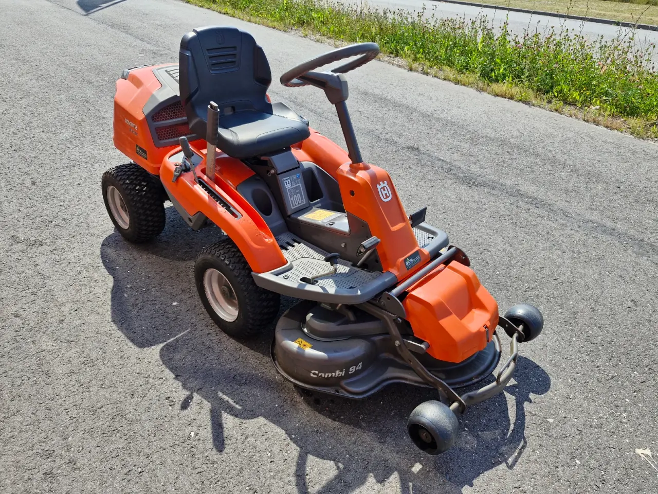 Billede 3 - Husqvarna R213C m. Combi 94 (NY Motor!!)