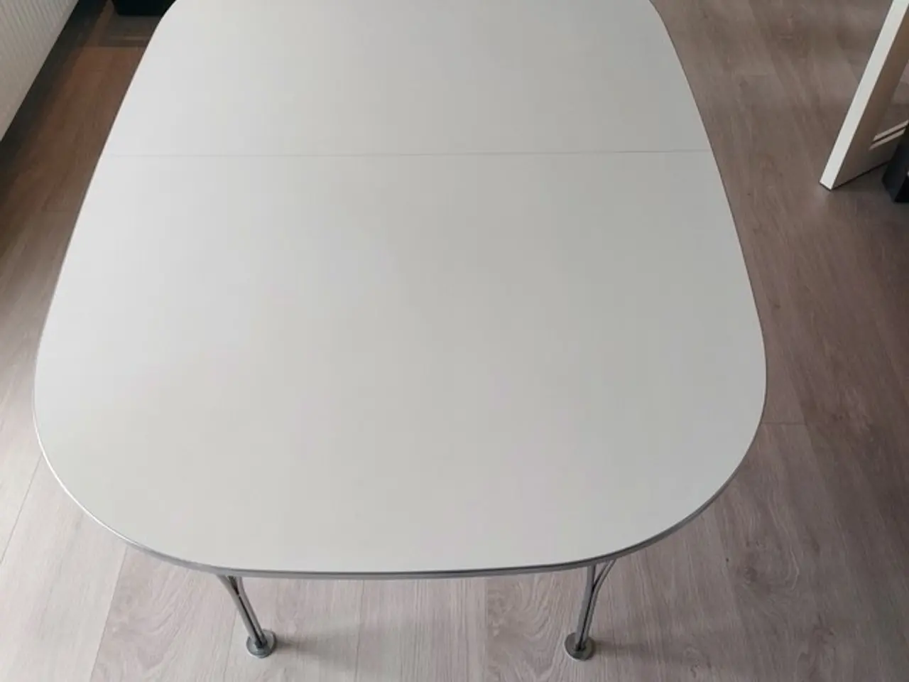 Billede 3 - Spisebord i hvid