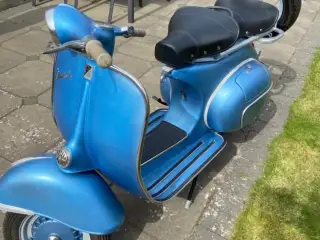 Vespa scooter årgang 1962