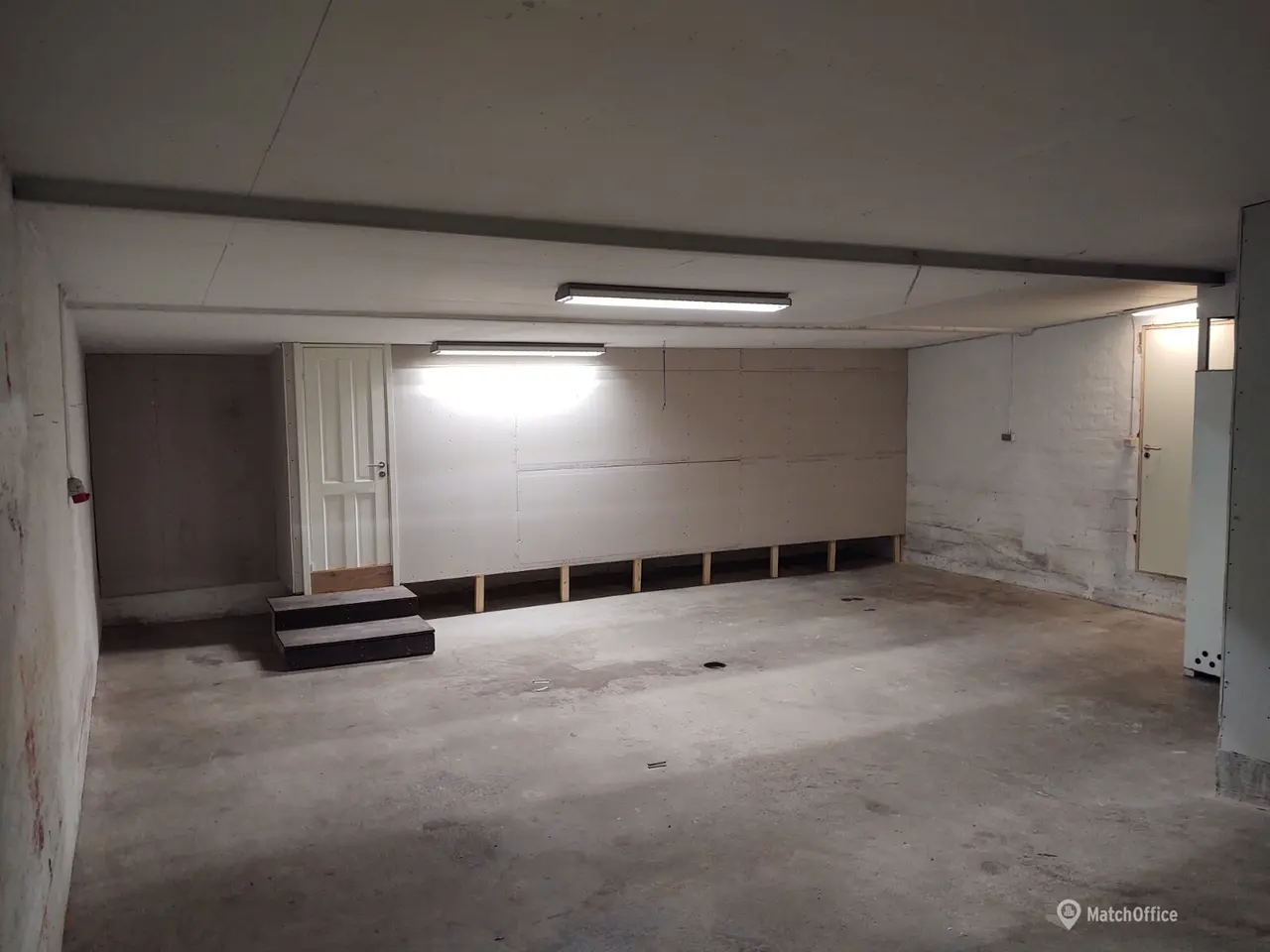 Billede 3 - Opvarmet lager/garage udlejes