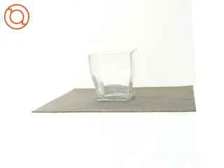 Vase med underskål (str. 13 cm)
