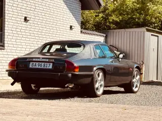 Jaguar XjS pre H.E v12 5,3 L 