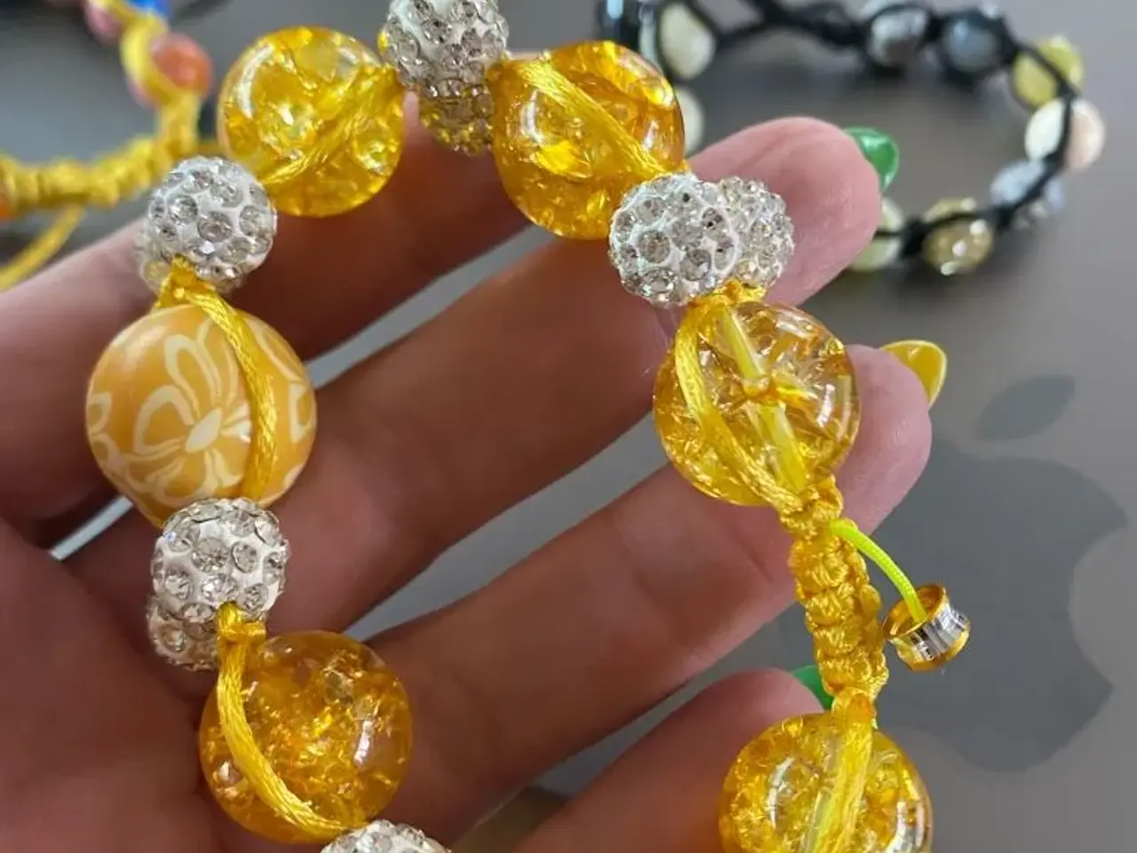 Billede 5 - Nye knyttede armbånd