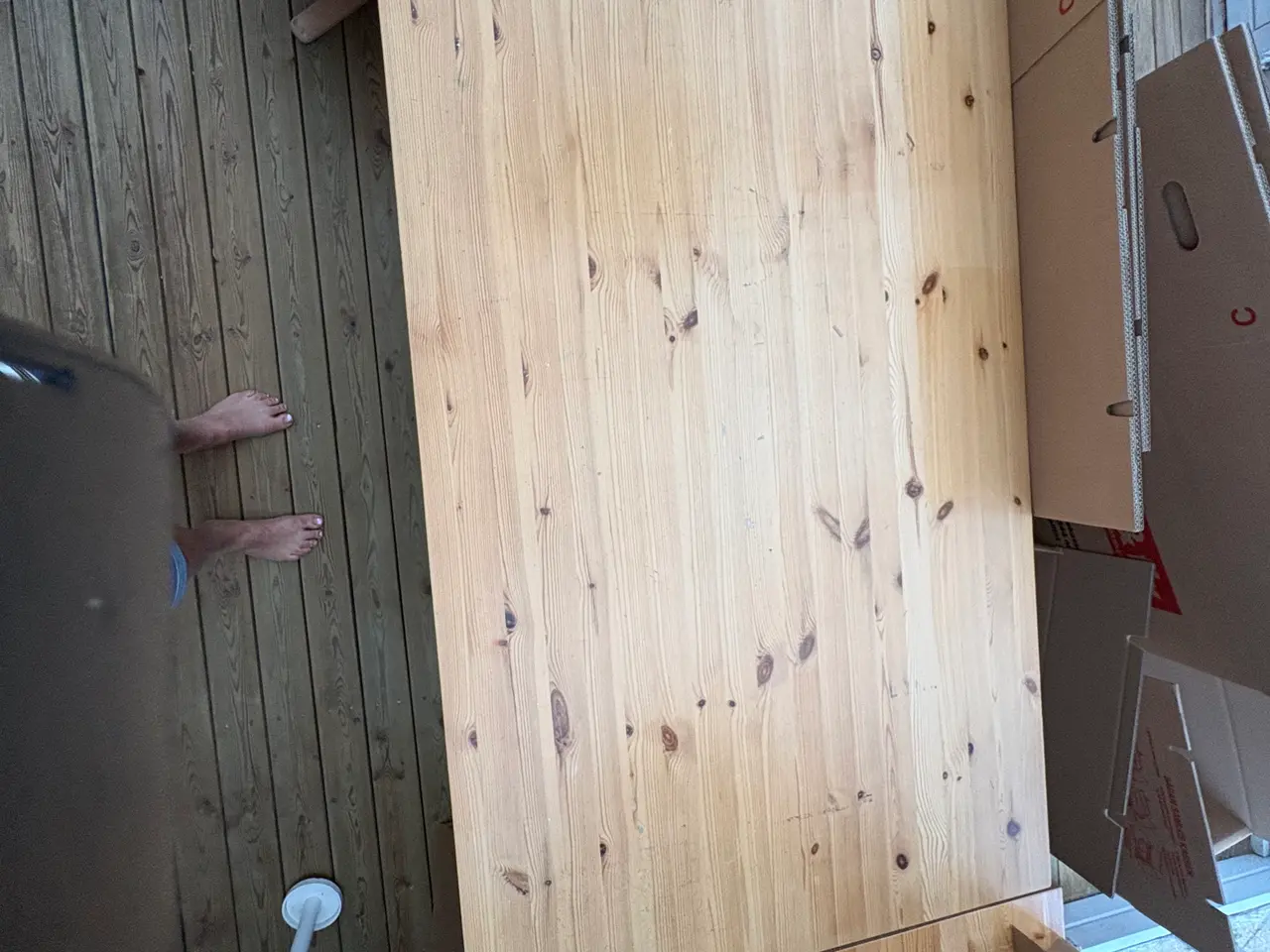 Billede 3 - Spisebord i Fyrretræ
