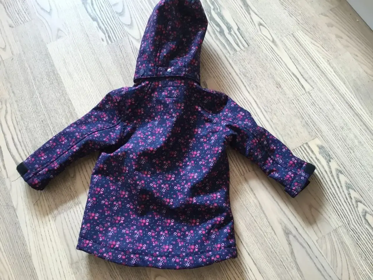 Billede 2 - Softshell jakke fra Nanok