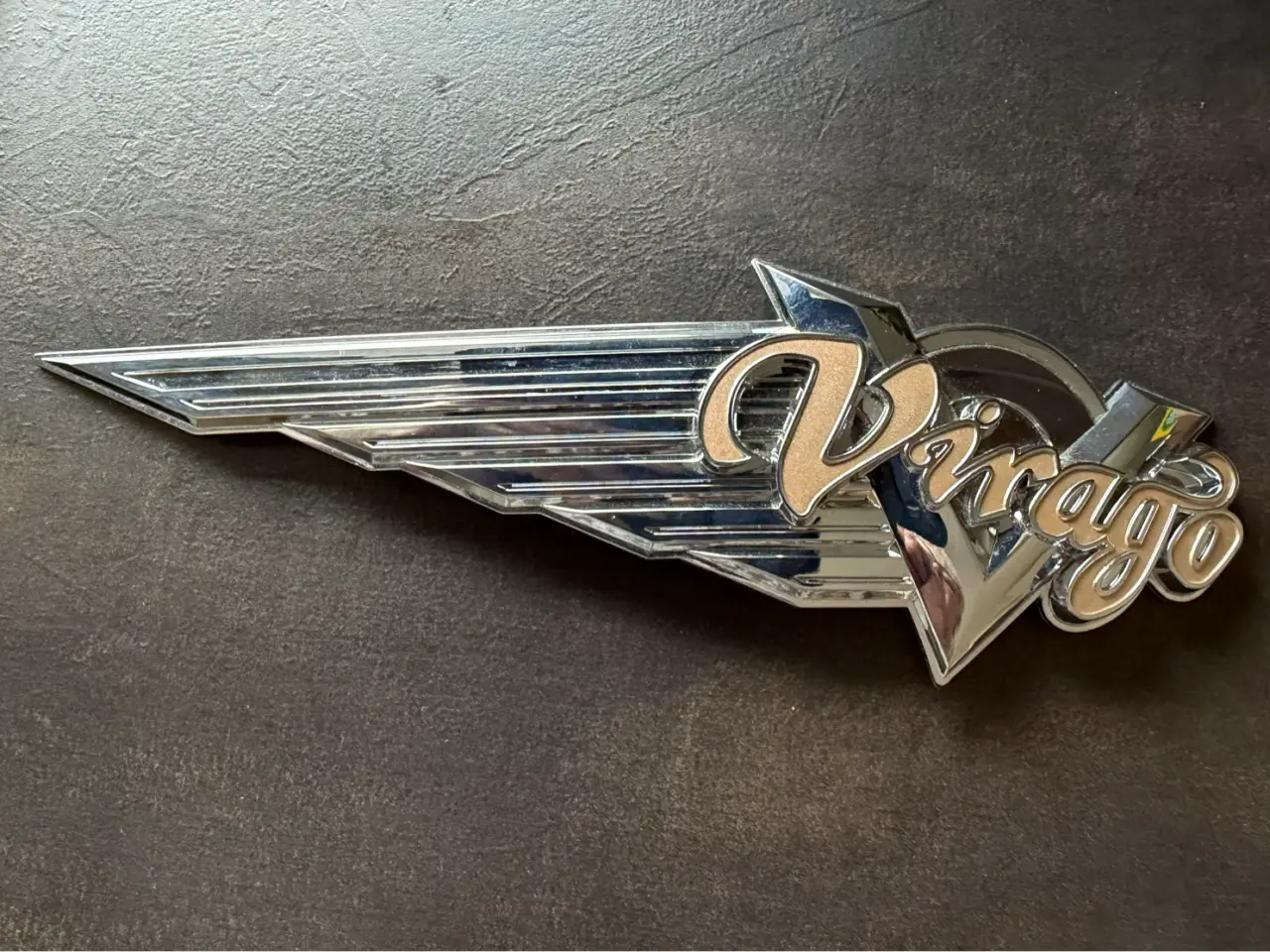 Billede 1 - Originalt Yamaha Virago Tankemblem (Højre side) 