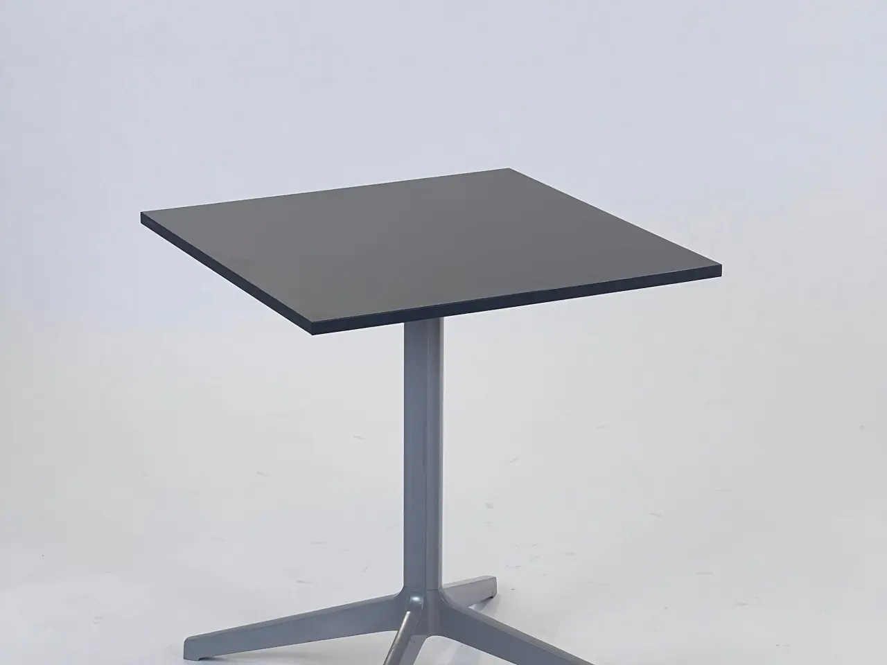 Billede 3 - Pedrali Ypsilon Bord – Grå 65x65x74 cm