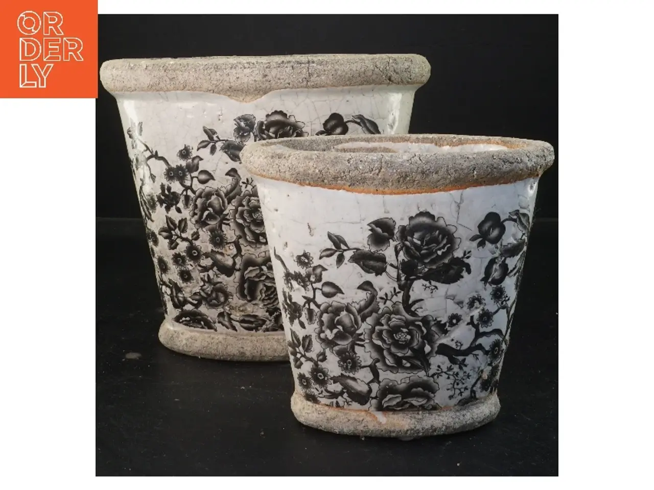 Billede 1 - Blomsterpotter med blomstermønster (str. 19x22&14,5x16 cm)