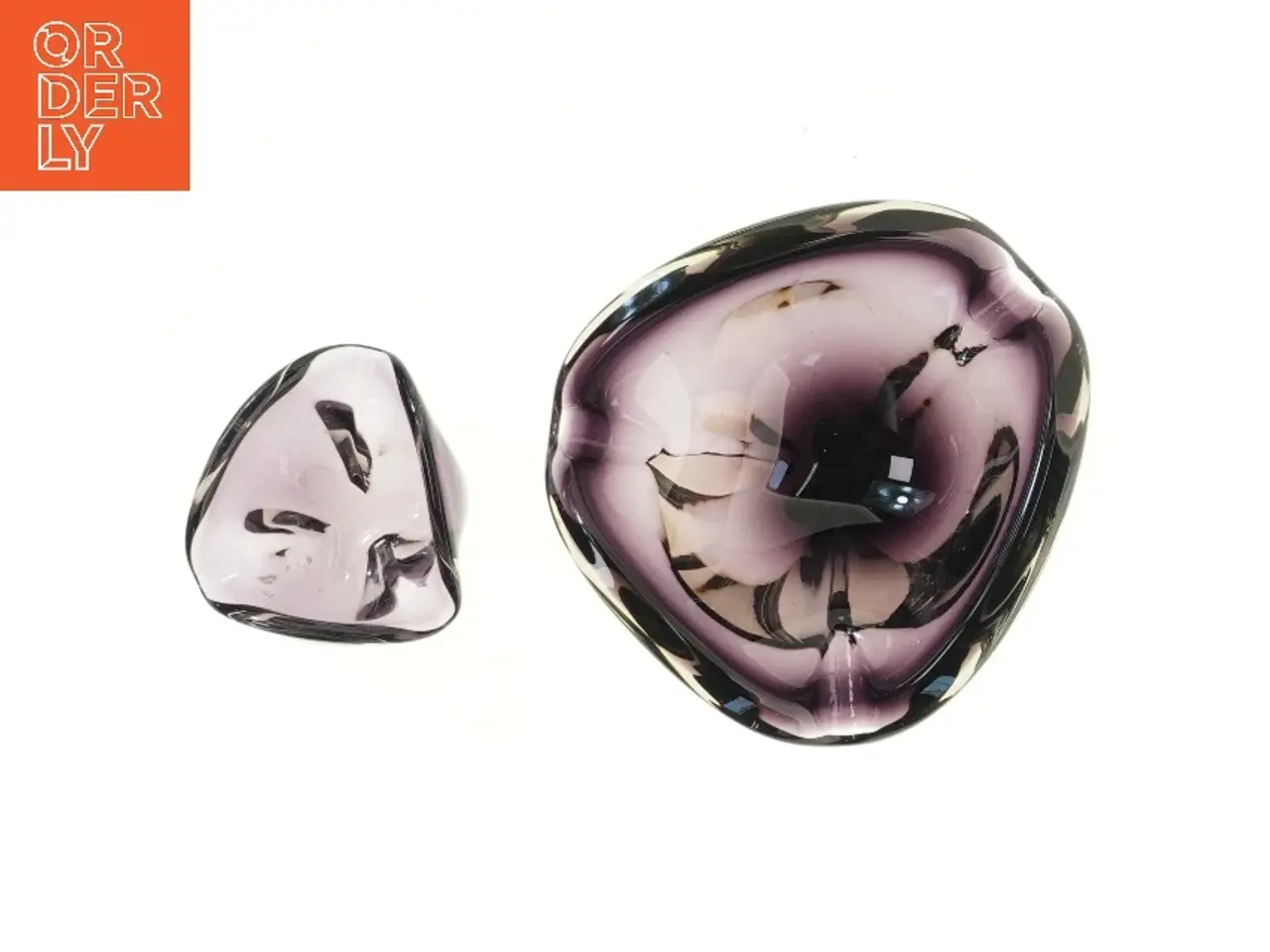 Billede 2 - Holmegaard Violet tre fløjet 2 stk (Ø 19 & 11 cm)
