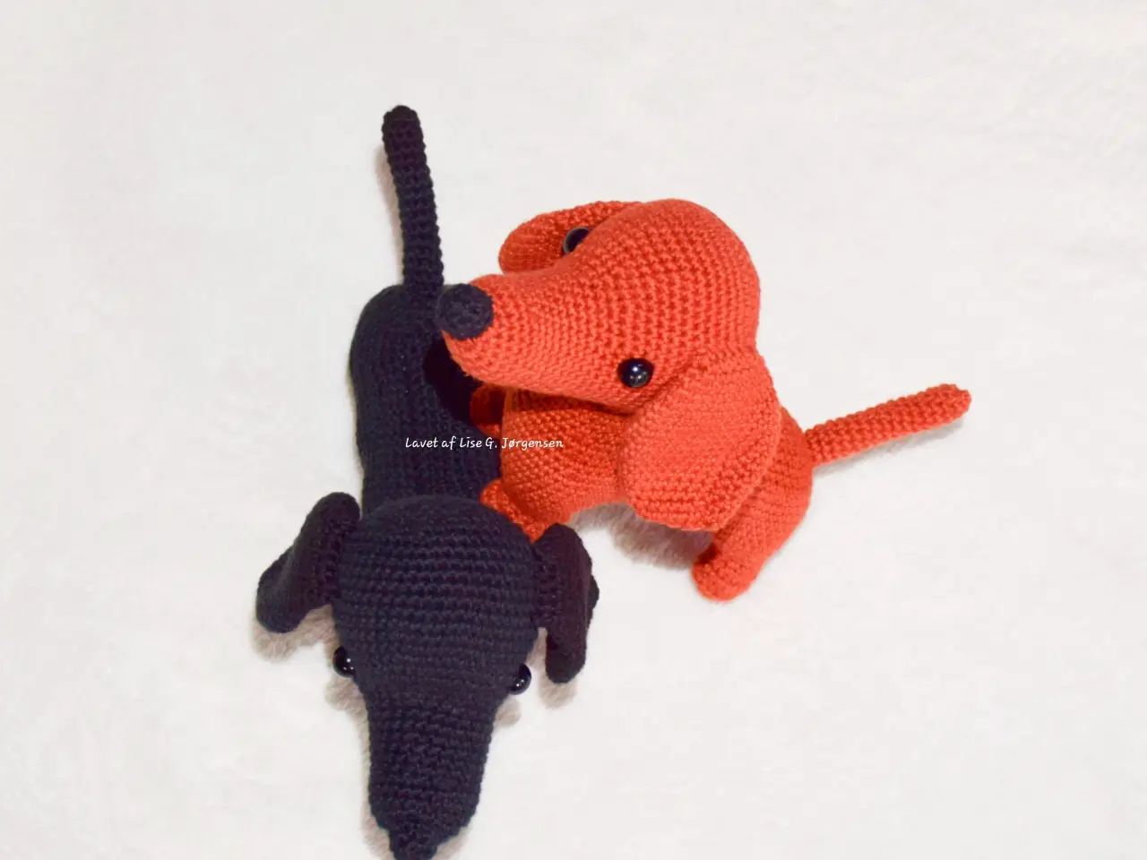 Billede 7 - Hæklede gravhunde, 20 cm