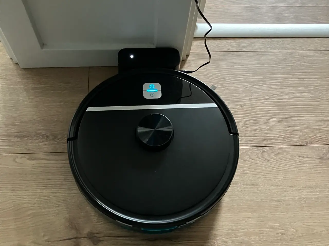 Billede 1 - RoboVac Pro Robotstøvsuger med App, Gulvvask & LiD