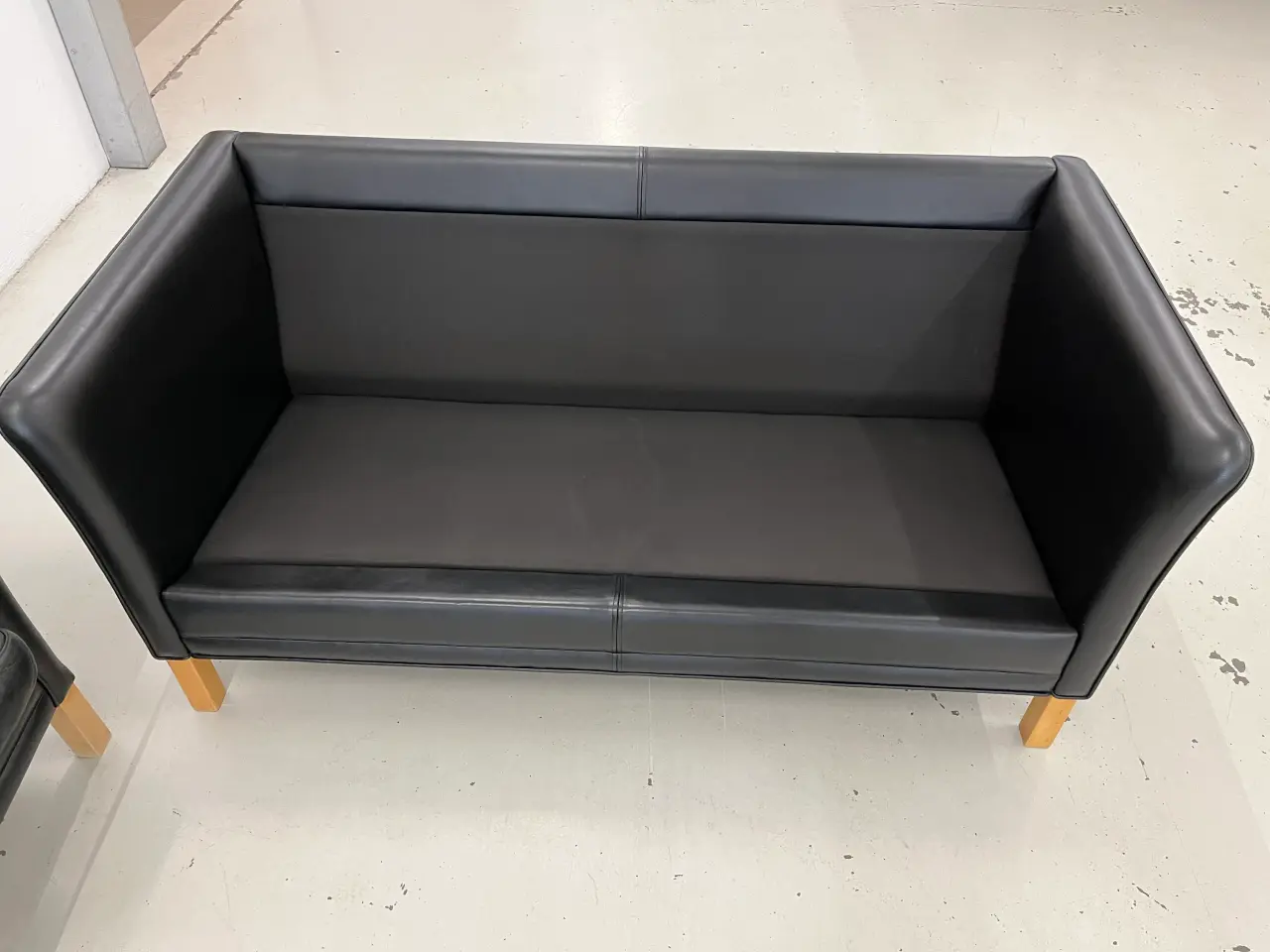 Billede 8 - Mogens Hansen MH2225 Sofagruppe i sort prestige.