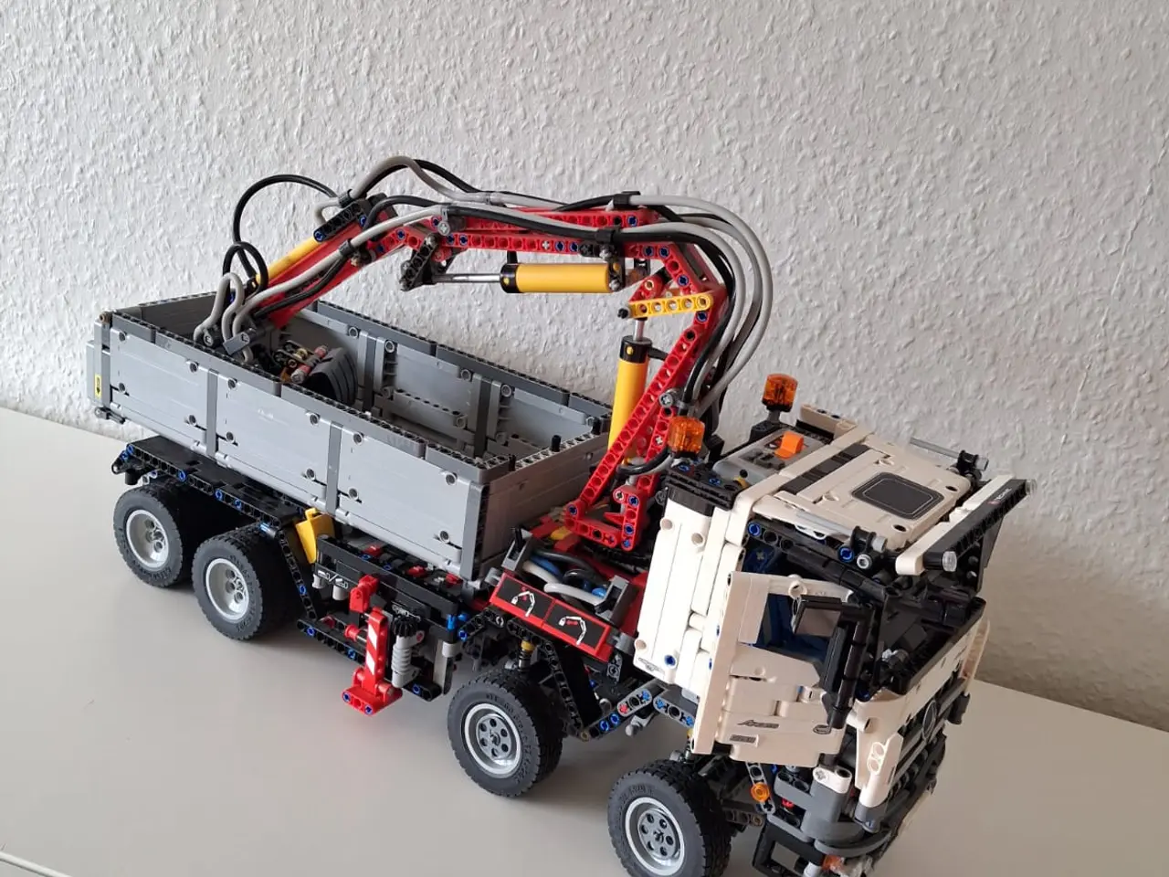 Billede 2 - Lego Technic 42043 Arocs, med motor