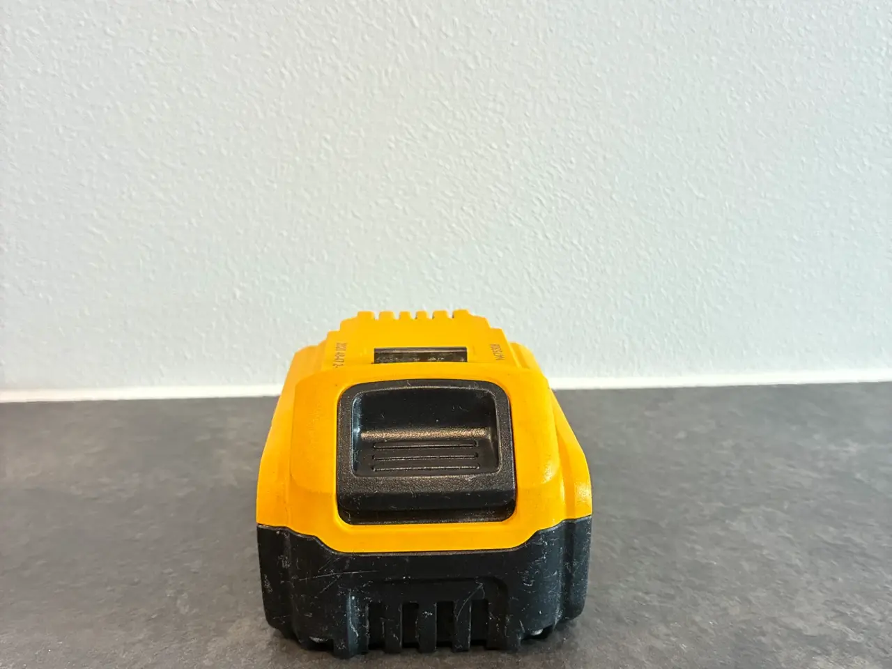 Billede 3 - DeWalt 18V 5.0 Ah XR Li-Ion batteri