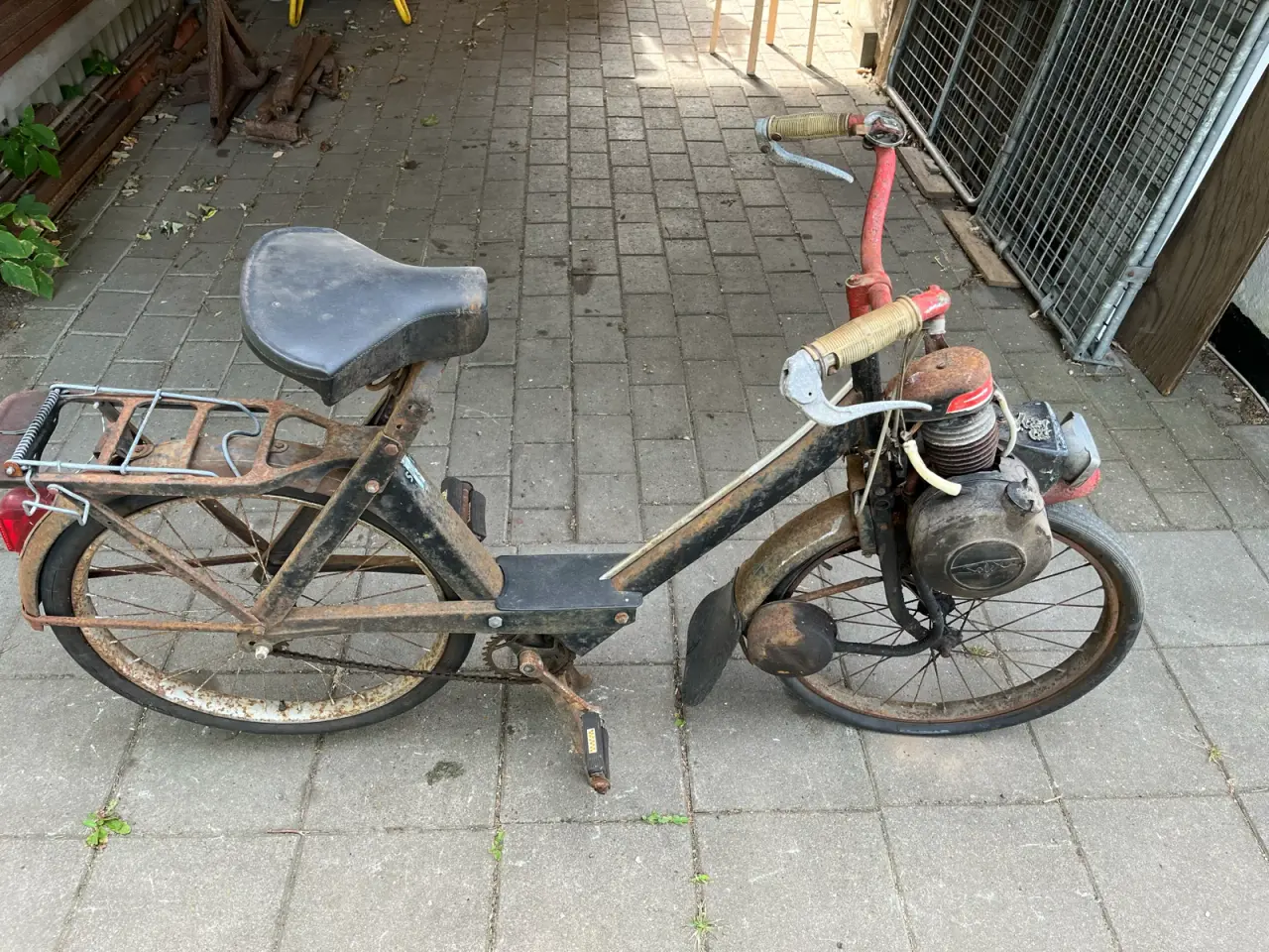 Billede 2 - Renoverings projekt Velo solex