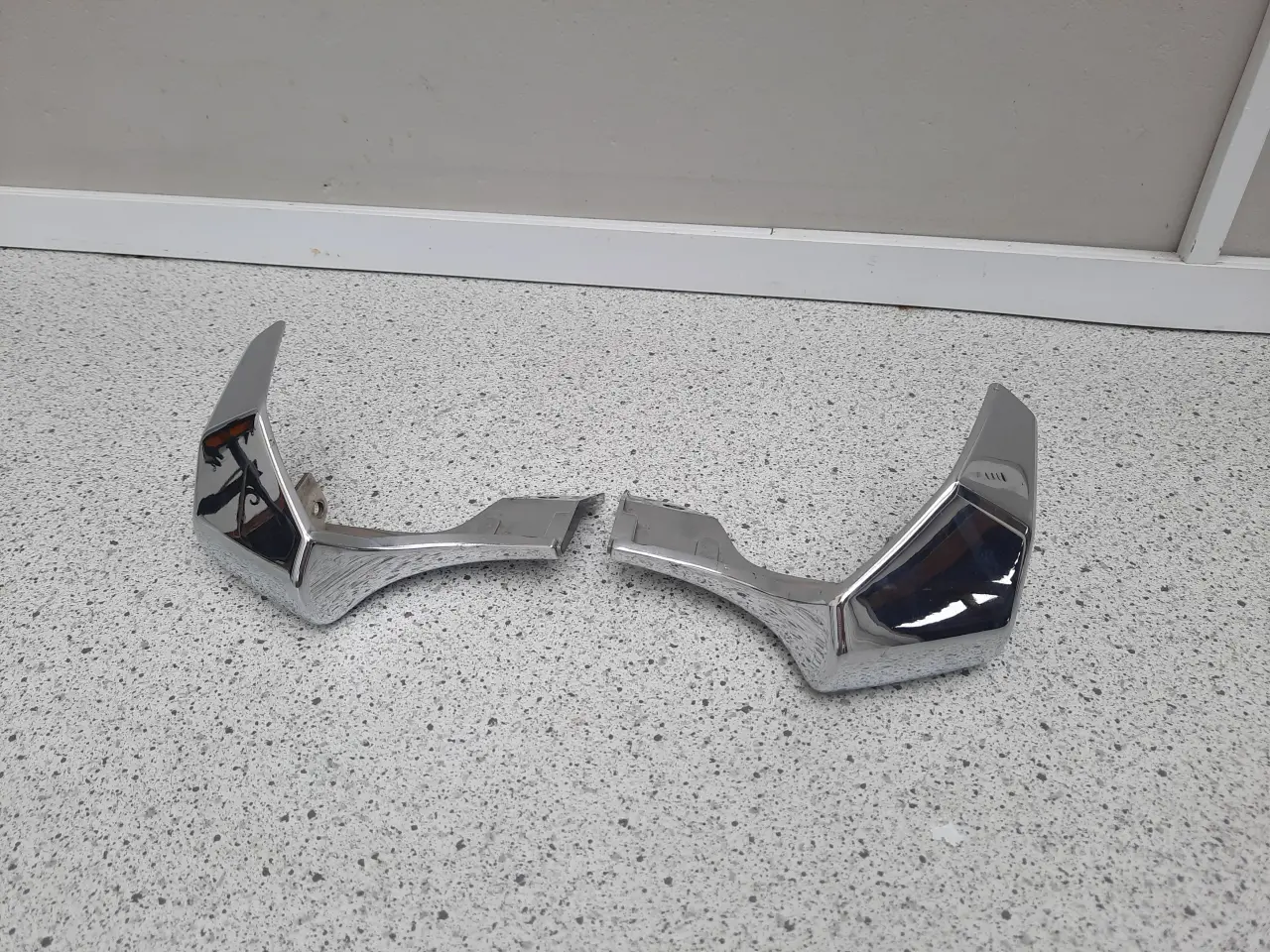Billede 2 - Blinklys holder til Suzuki Intruder M1800 