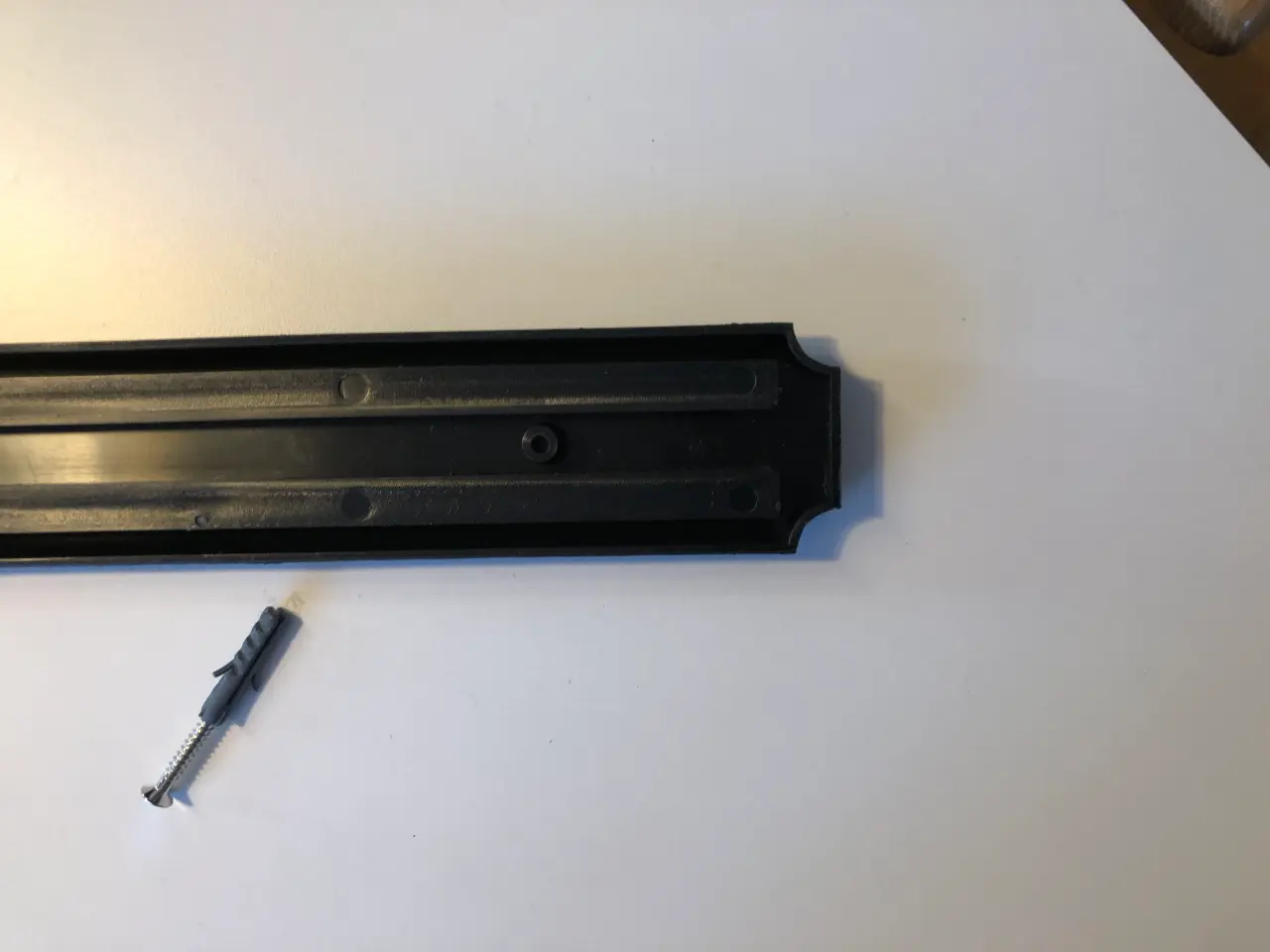 Billede 12 - Knivmagnet i sort