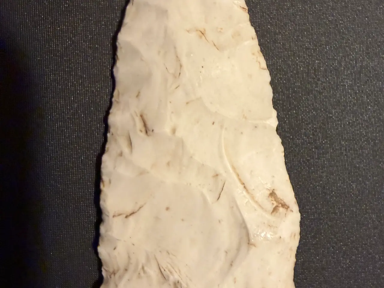 Billede 3 - spydspids hvid flint stenalder
