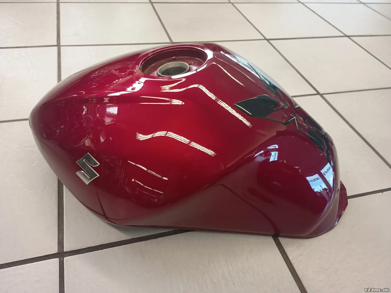 Billede 2 - Benzintank, Suzuki GSF650S