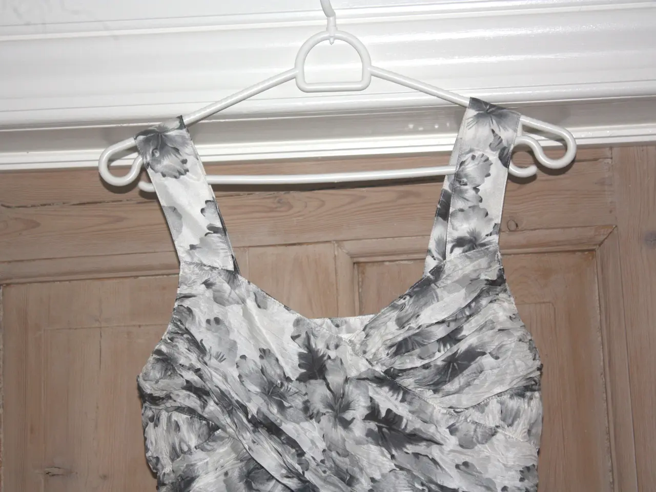 Billede 4 - Blanc Nature Silke top str. 38 med lynlås i siden 