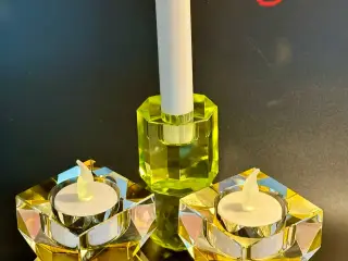 Tre ubrugte C’EST BON lysestager af massiv krystal