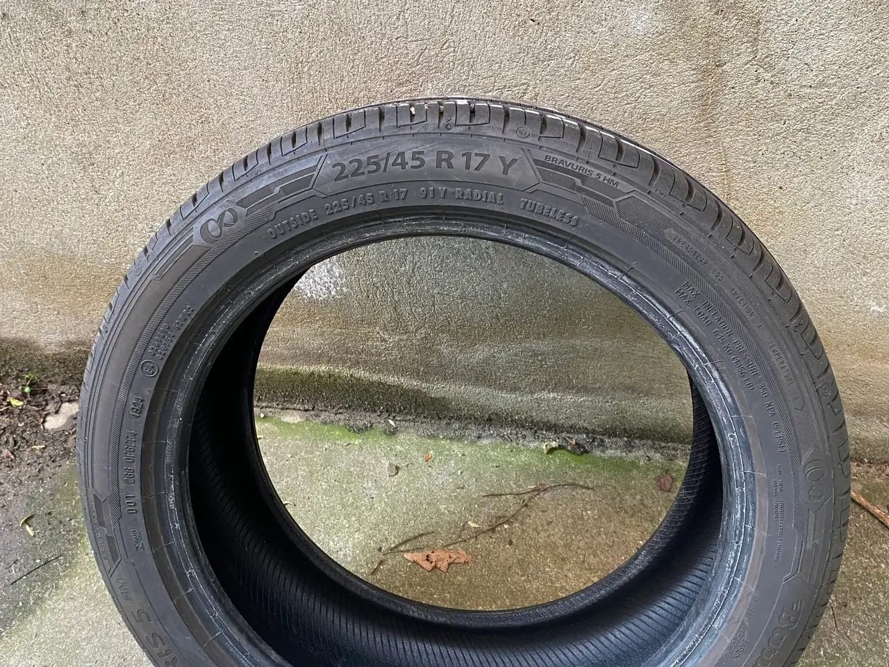 Billede 4 - 2 Næsten nye sommerdæk