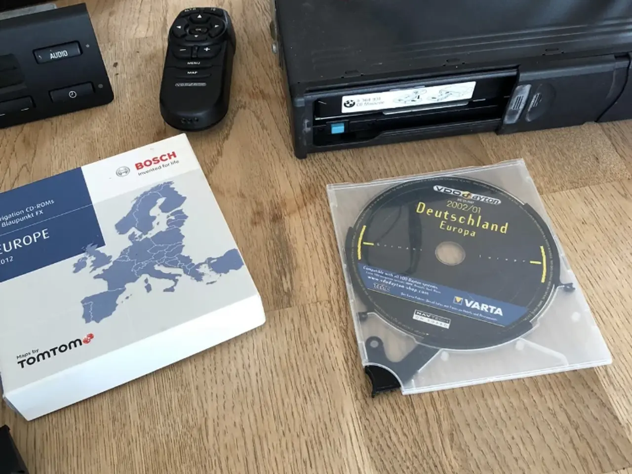 Billede 1 - Navigation,kassette og cd box til bmw e39