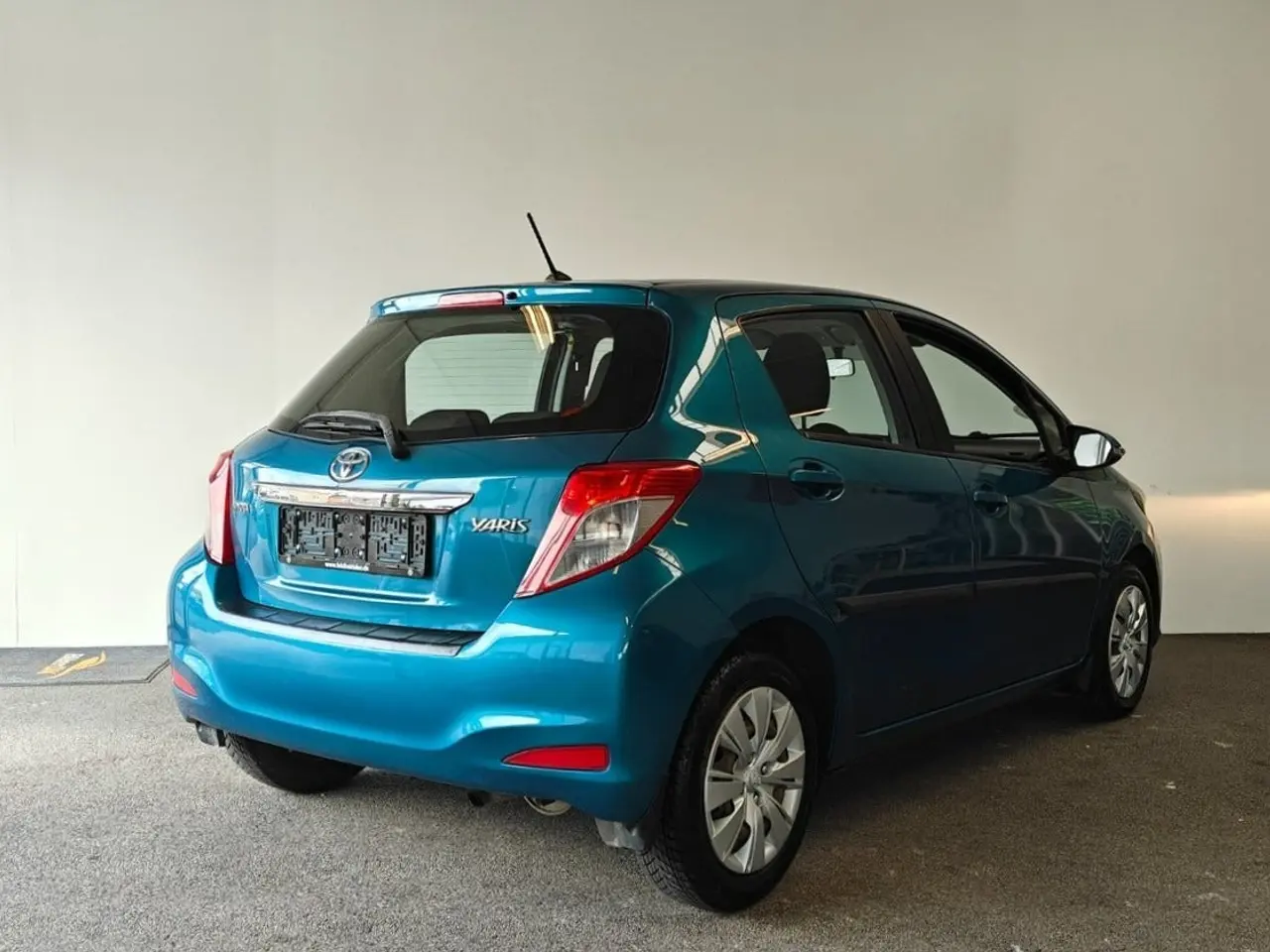 Billede 2 - Toyota Yaris 1,0 VVT-i T1
