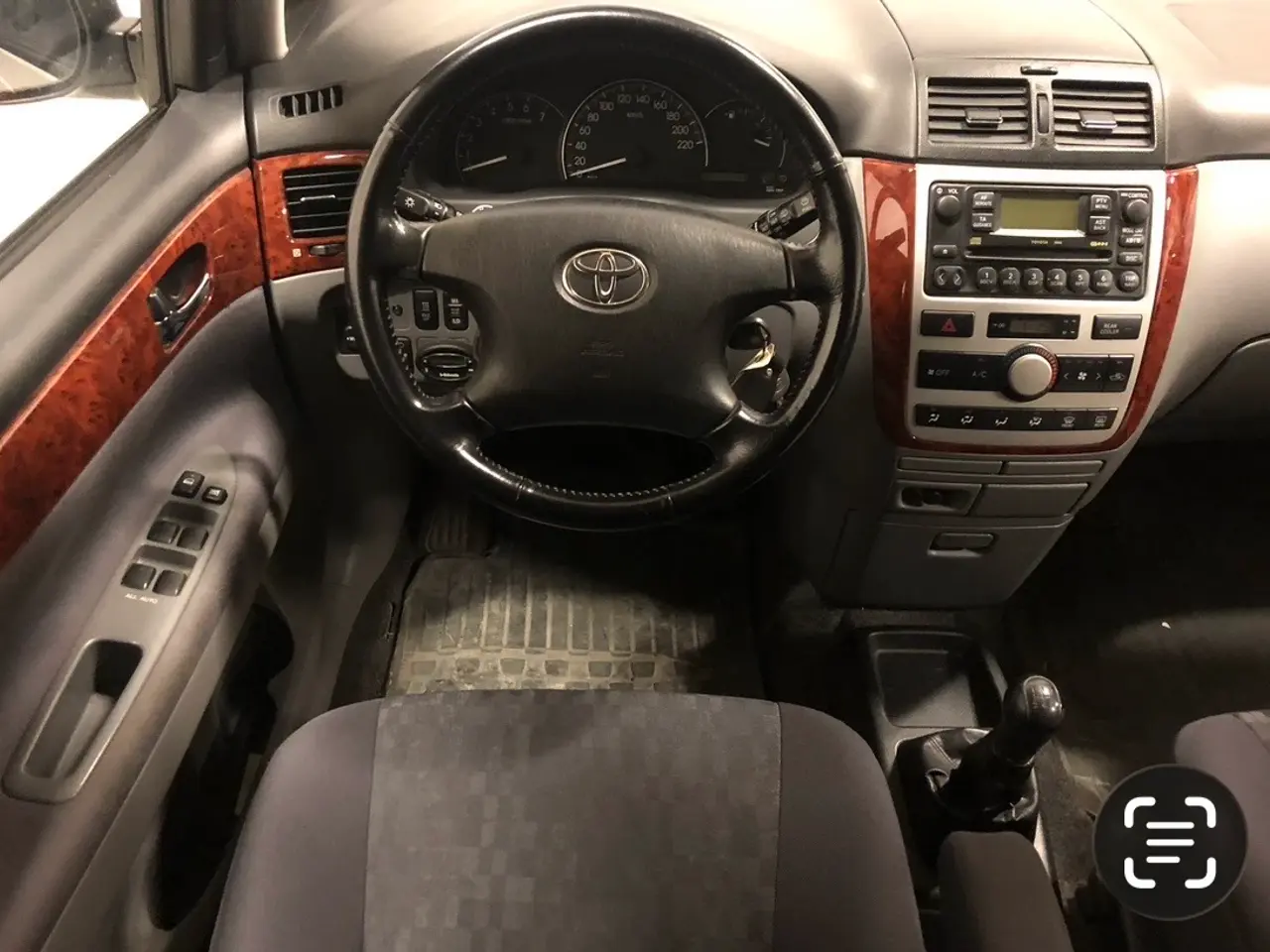 Billede 9 - Avensis Verso 2.0 VVTI Sol 