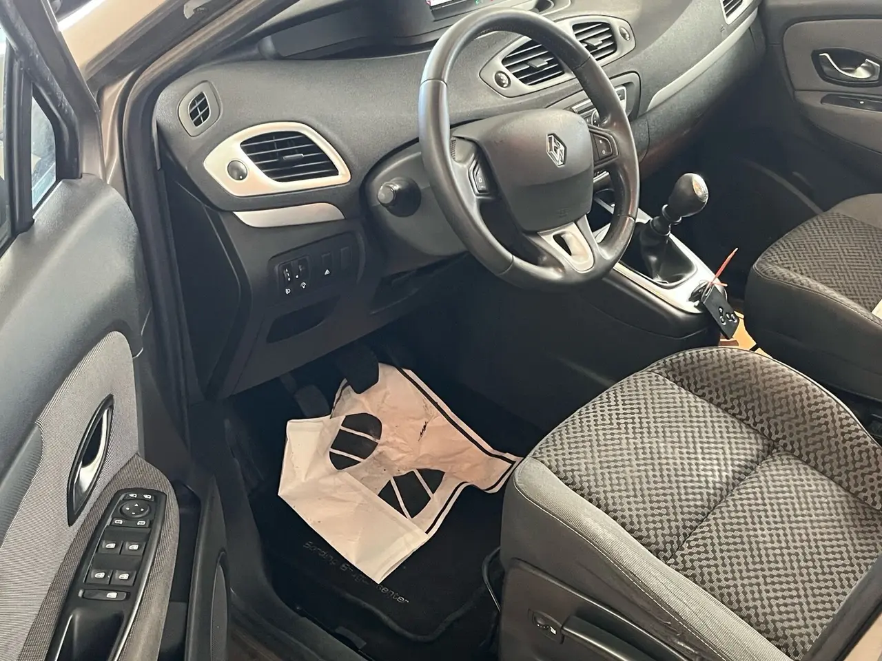 Billede 3 - Renault Grand Scénic 7 pers. 1,6 16V Authentique 110HK 6g