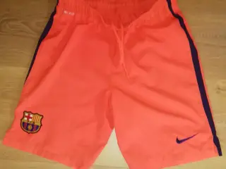 FC BARCELONA SHORTS, STR. L, I FLOT STAND