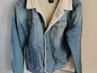 Denim jakke med blødt for str M