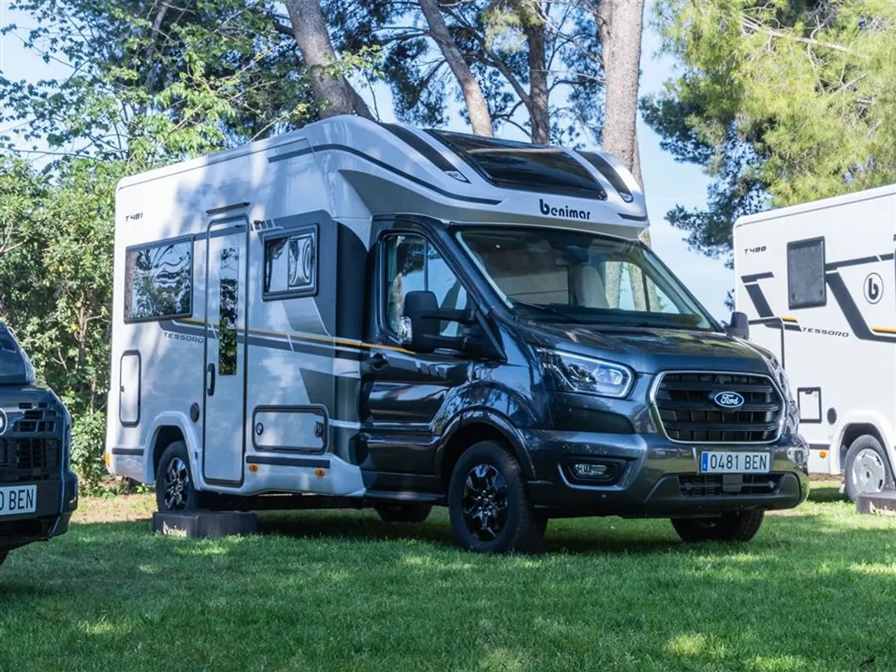 Billede 20 - 2027 - Benimar Tessoro 481 Northautokapp Under 6 meter med enorm plads indvendig