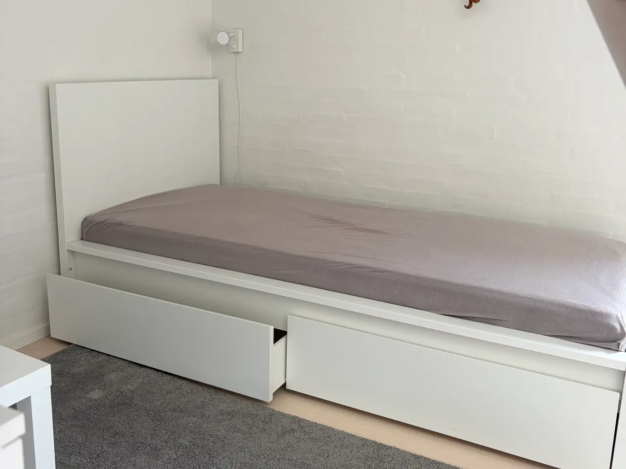 Billede 2 - Ikea Malm seng -