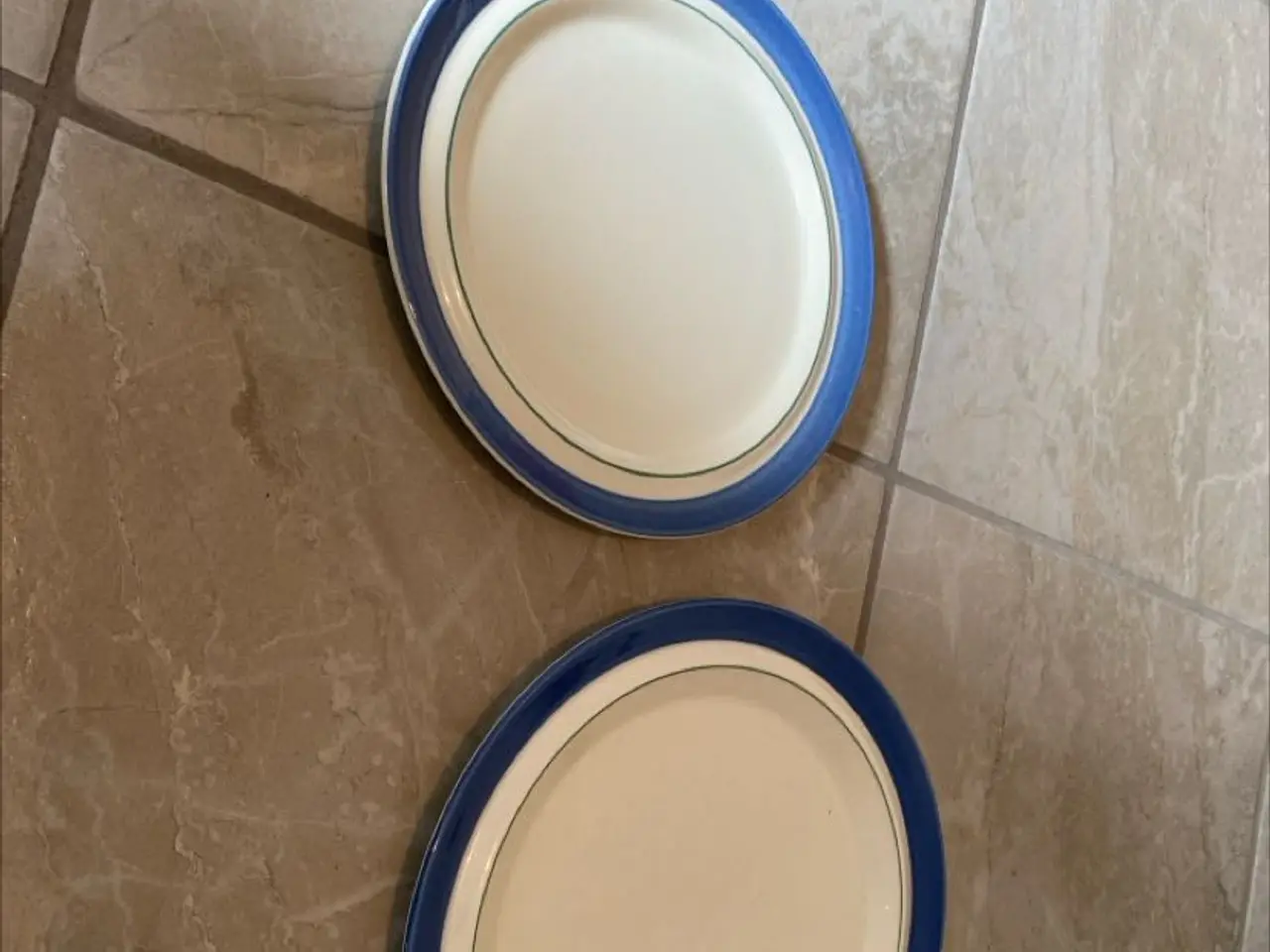 Billede 1 - 9 frokosttallerkener og 12 spisetallerkner