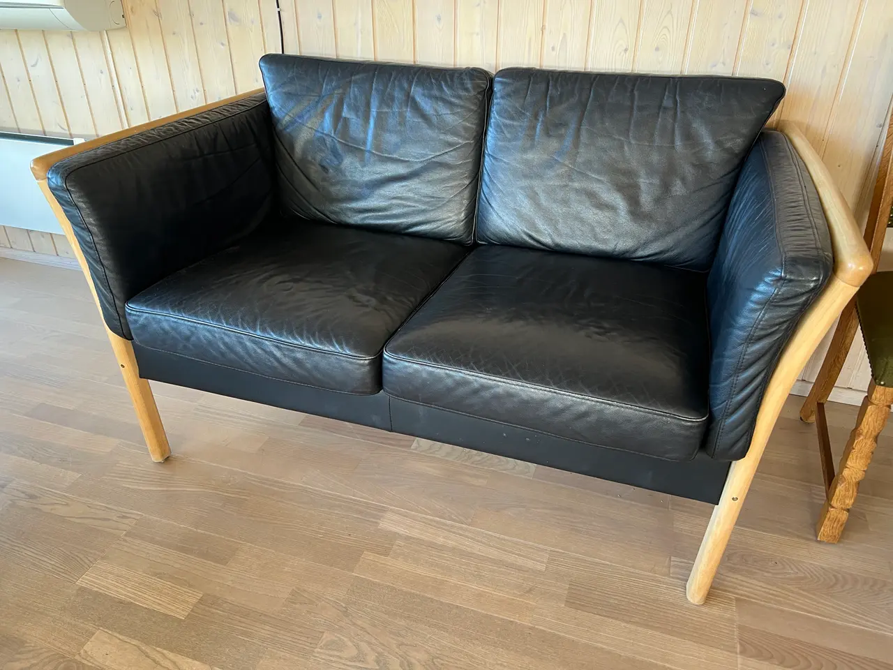 Billede 2 - Fin 2 personers lædersofa.
