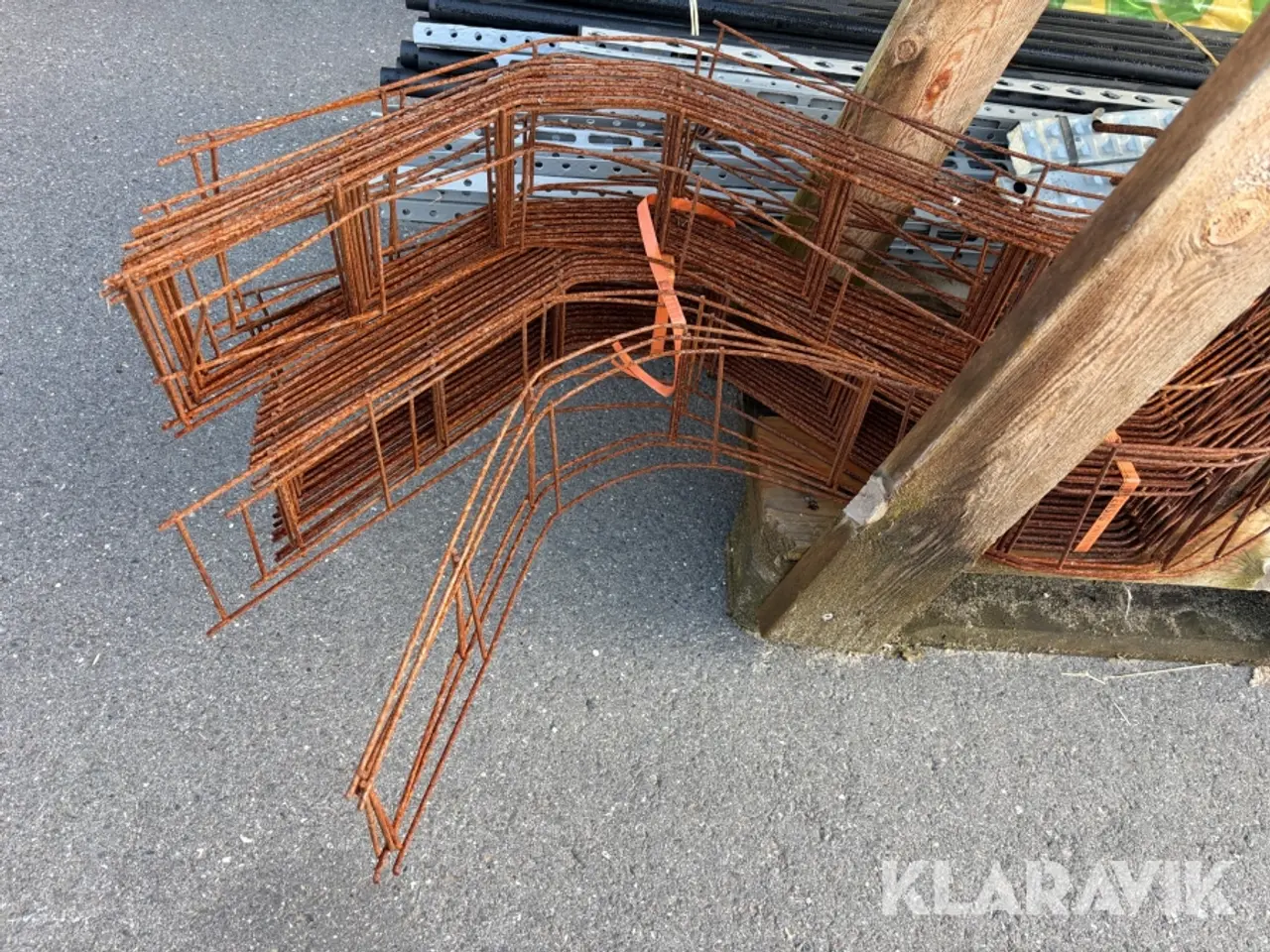 Billede 7 - Lot - Forskallingselementer, armering og slanger til støbning - 1 palle