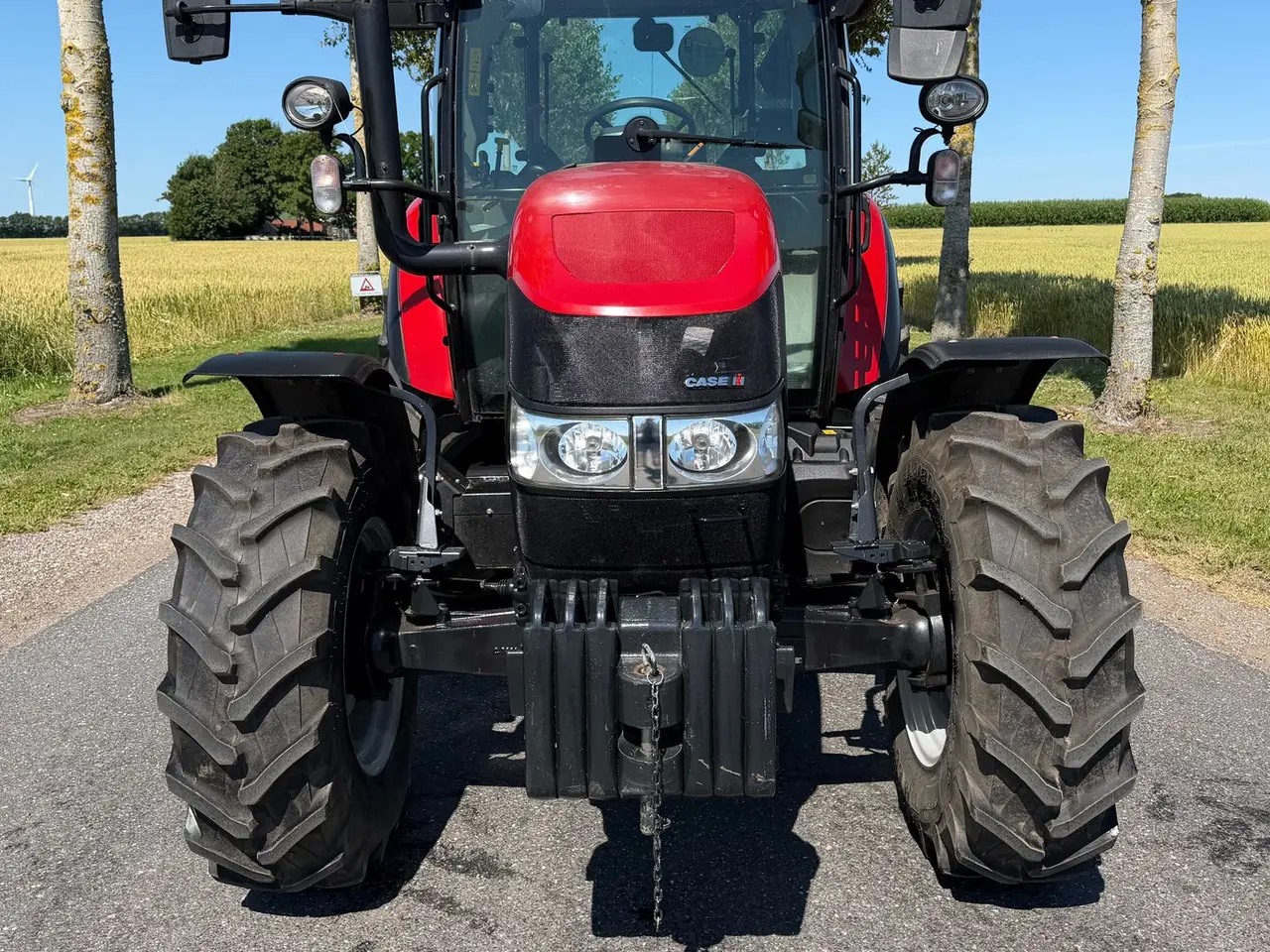 Billede 2 - Case IH Farmall 120C Let brugt traktor, kun 577 timer - Vendegear og Aircon