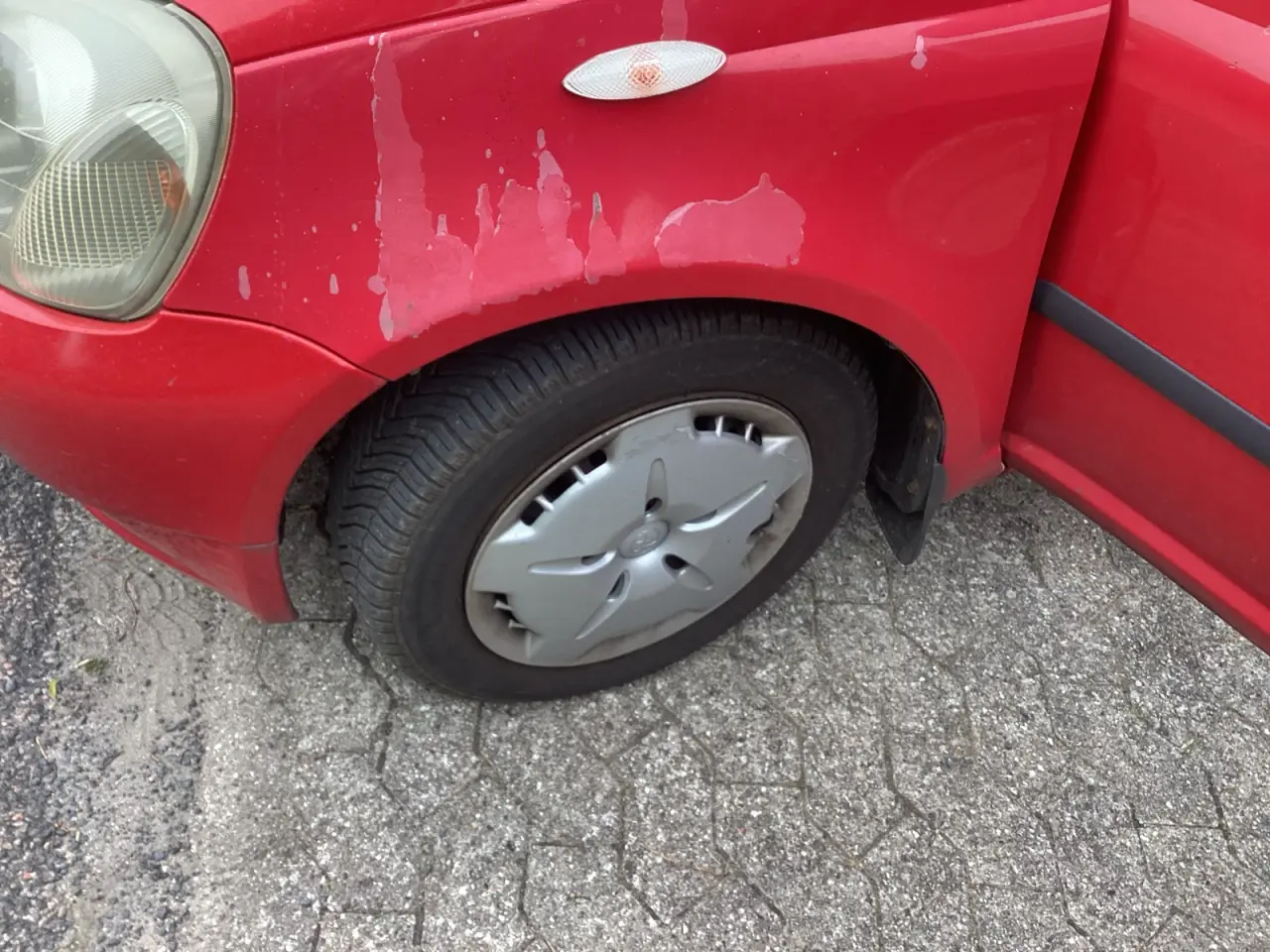 Billede 3 - Toyota yaris 1,3 nysynet