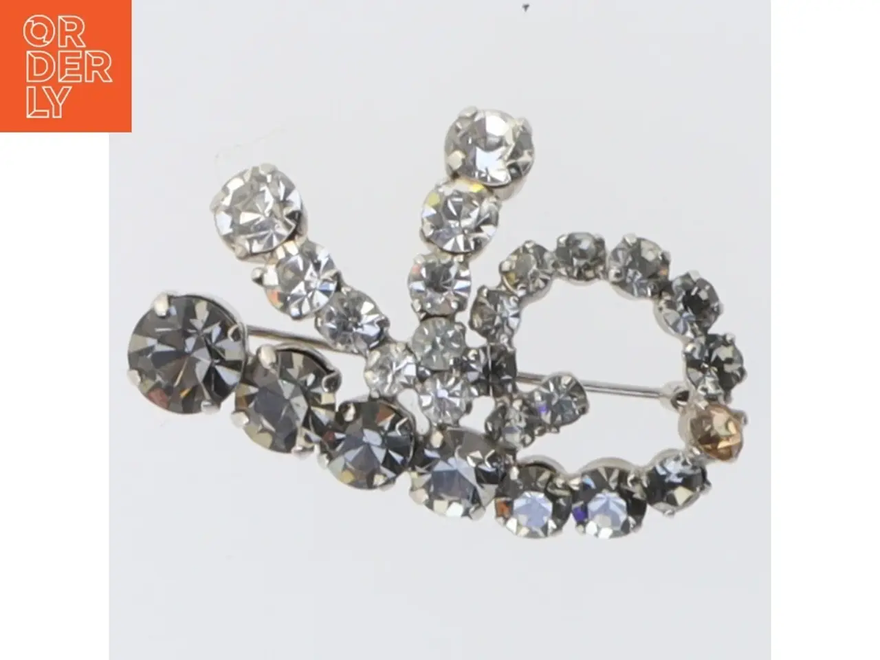 Billede 1 - Sølvfarvet broche med sten (str. 4 cm)