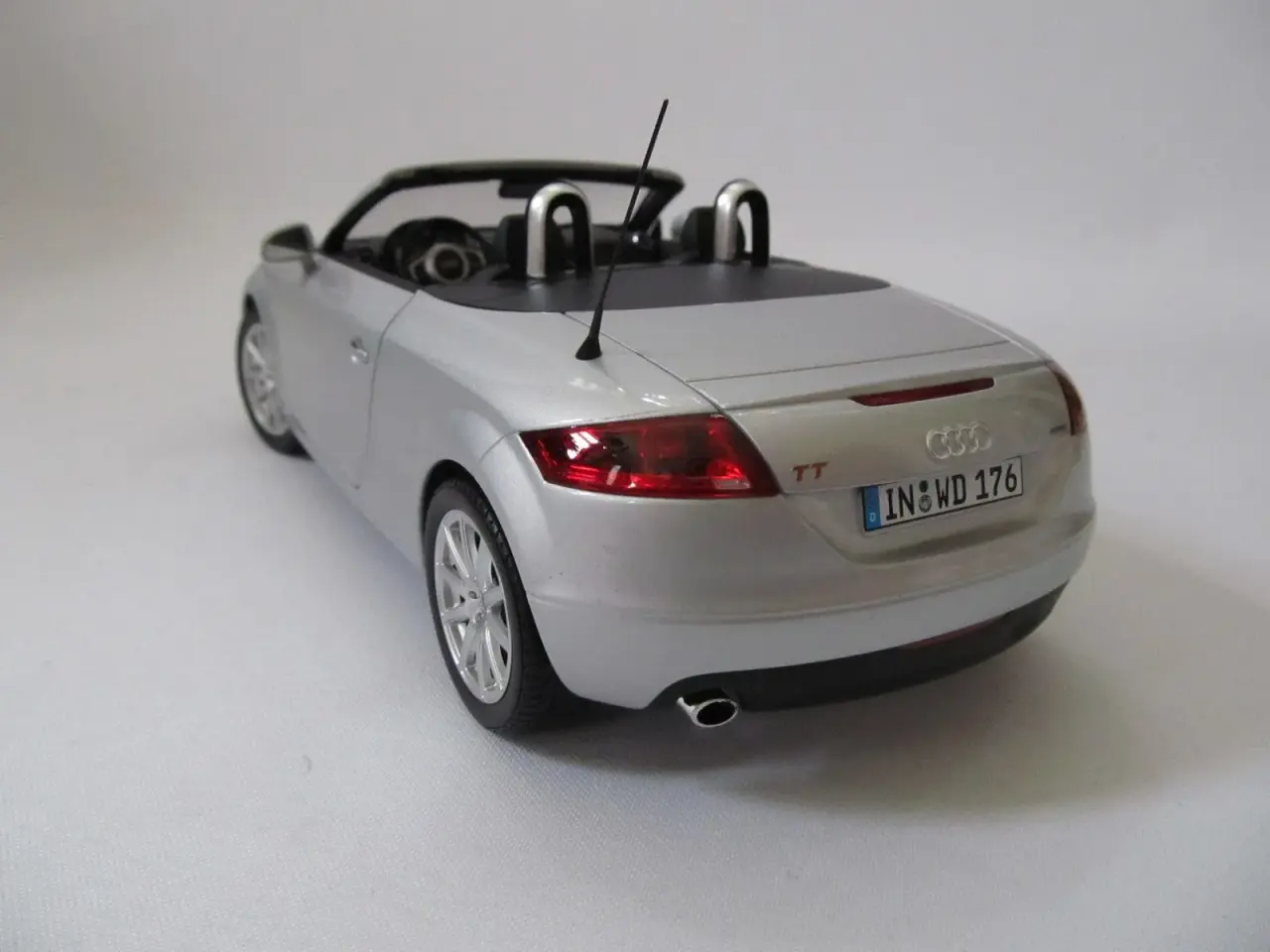 Billede 3 - 2007 Audi TT Roadster 1:18