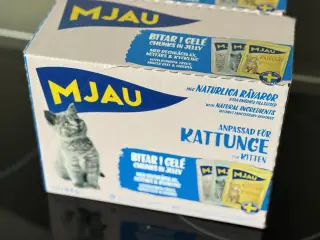 Våd foder til katte