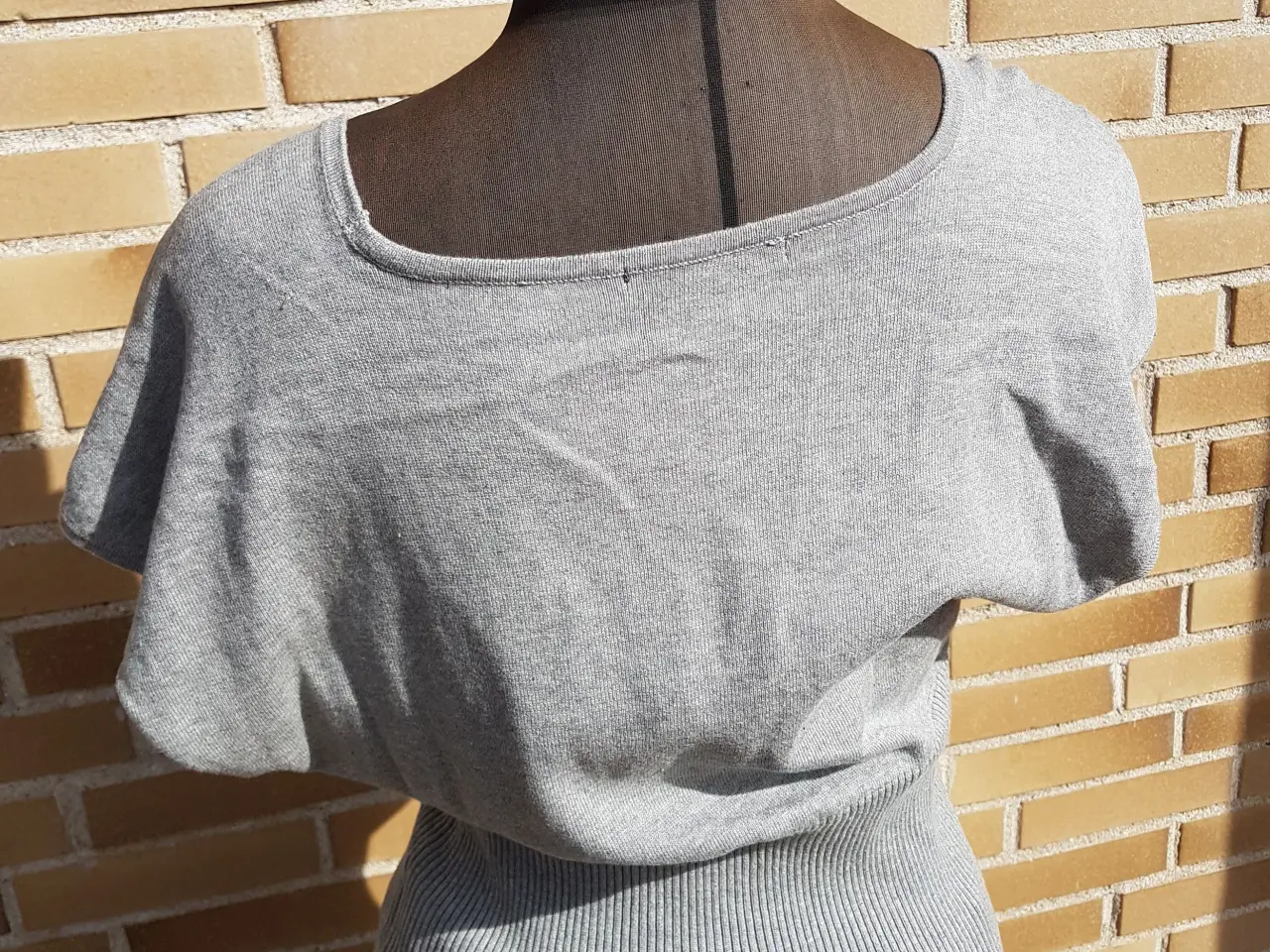Billede 2 - Ny top str large fra Vero Moda