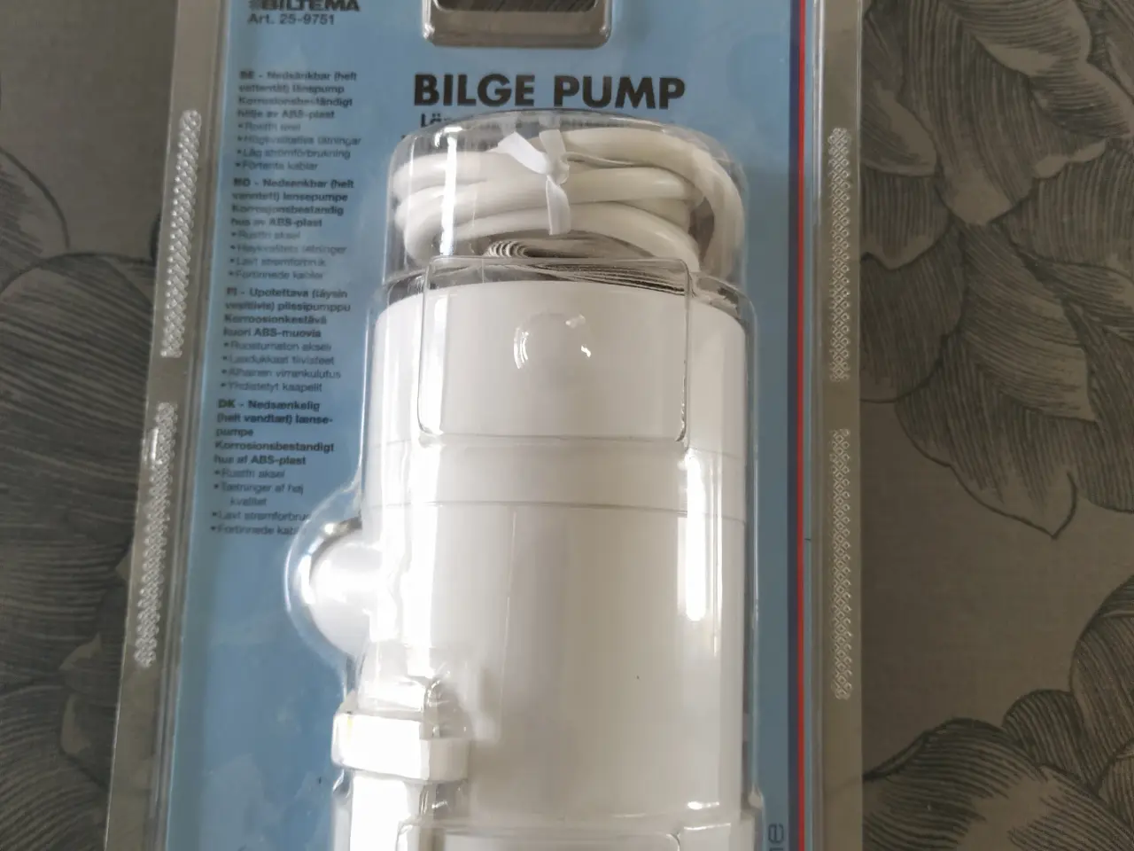 Billede 2 - Til båd Lænsepumpe og flag