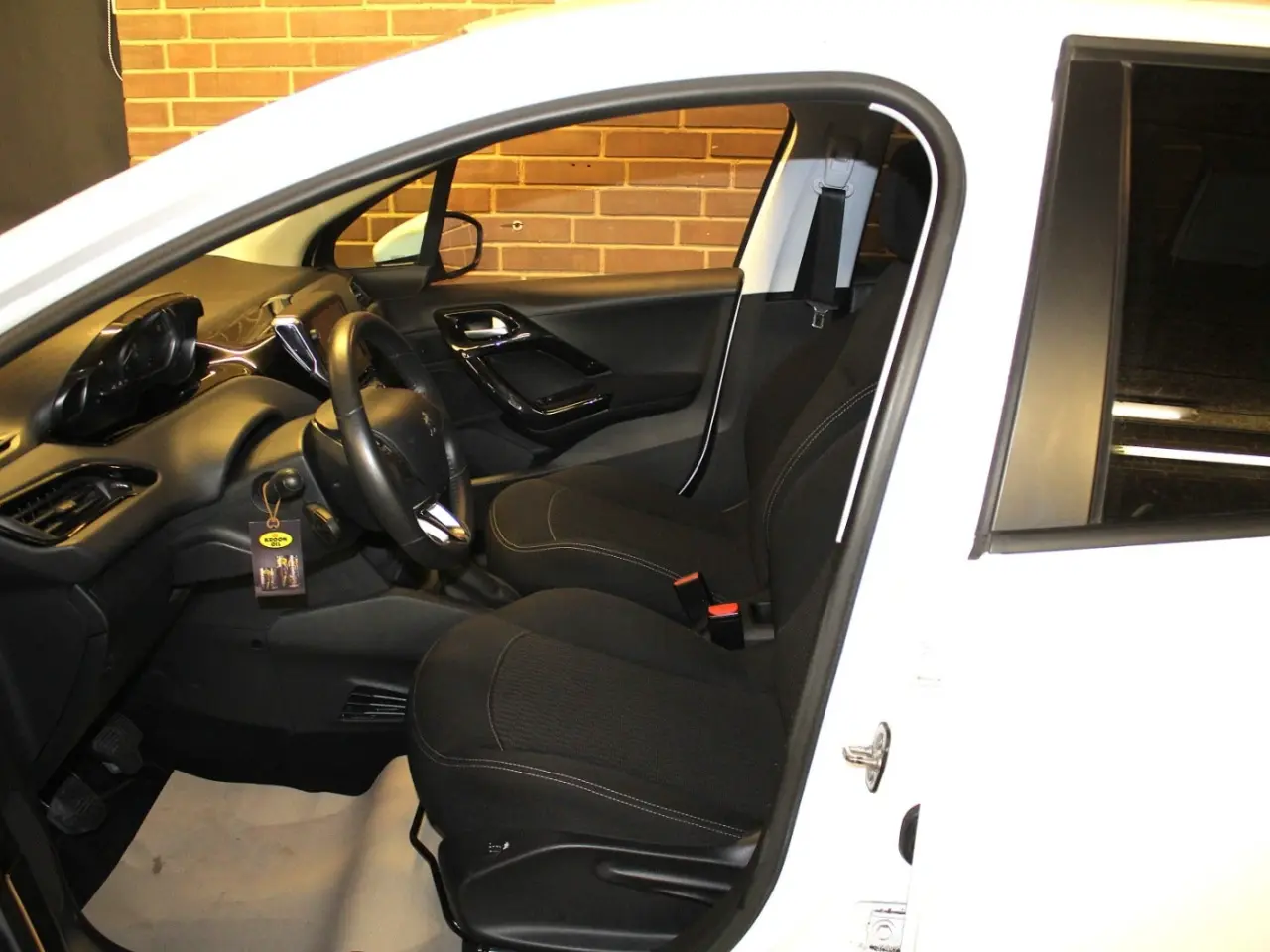 Billede 4 - Peugeot 208 1,2 VTi 82 Strike